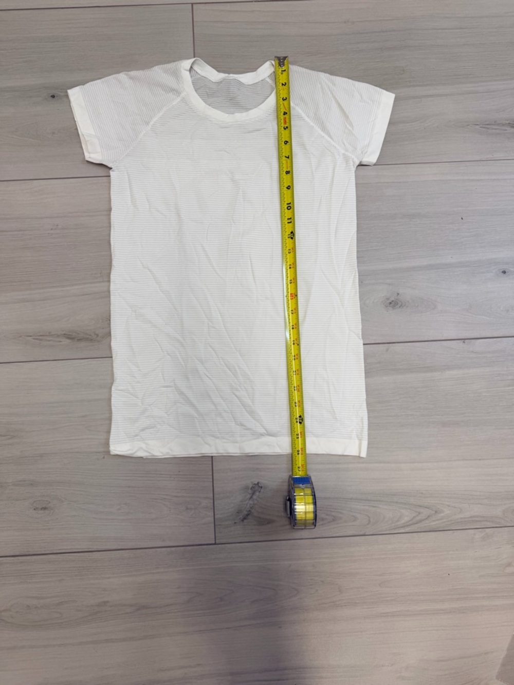Lululemon + Basic Athletic 3 Pack BUNDLE Short Sleeve Running Shirts Sz M/L - Picture 6 of 10